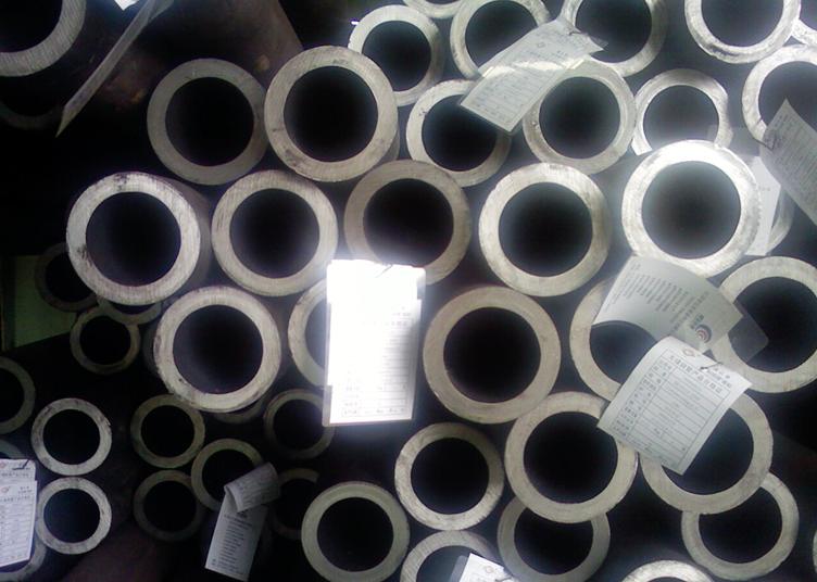 AISI SAE 5115H Steel pipes